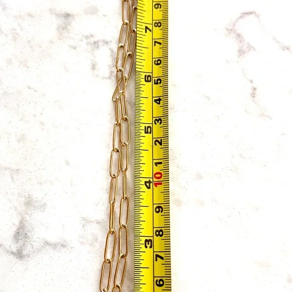 Gold Chain Necklace with Padlock Pendant - Picture 4 of 5